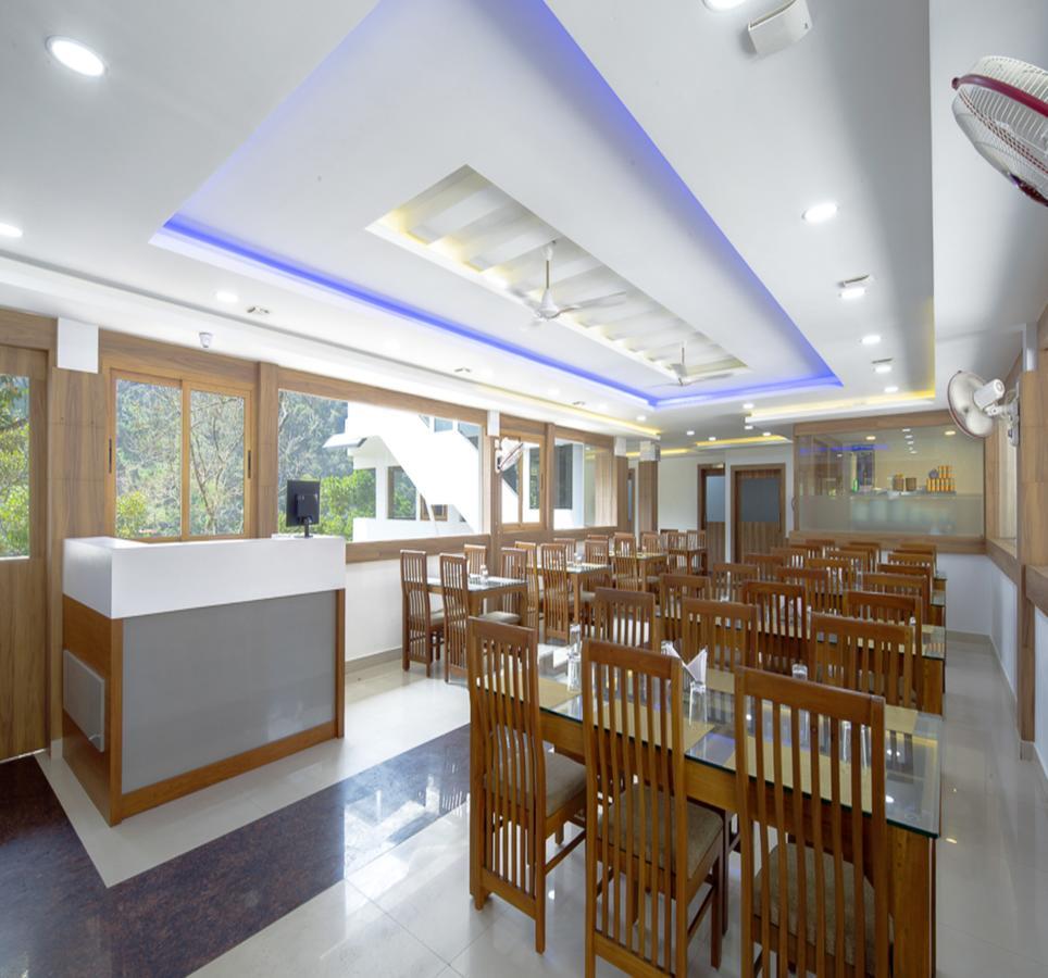 Hotel Hostess Thekkady Esterno foto