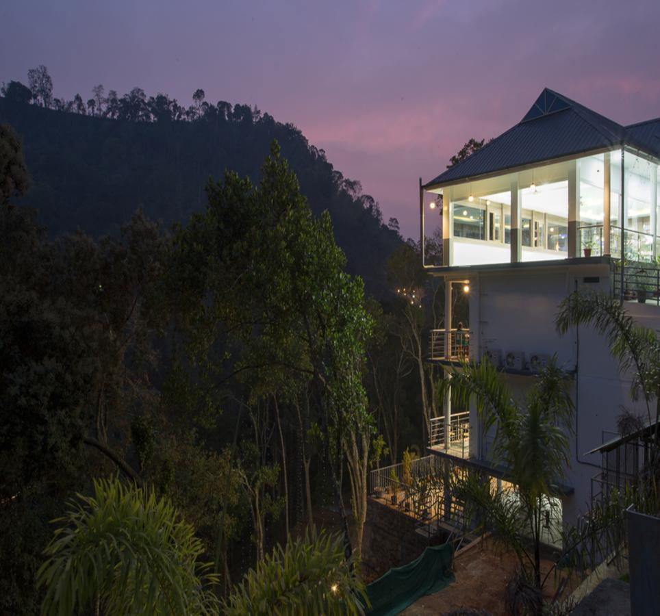 Hotel Hostess Thekkady Esterno foto