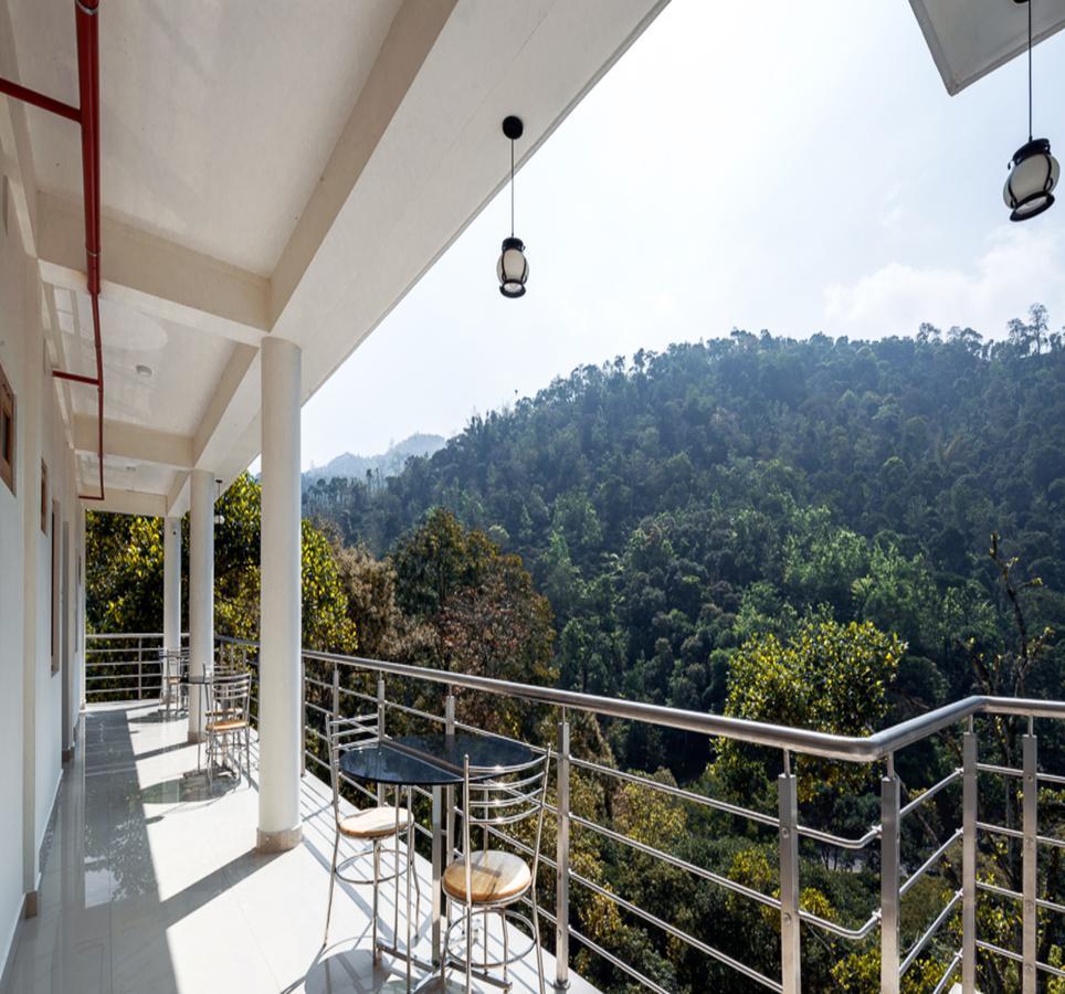 Hotel Hostess Thekkady Esterno foto