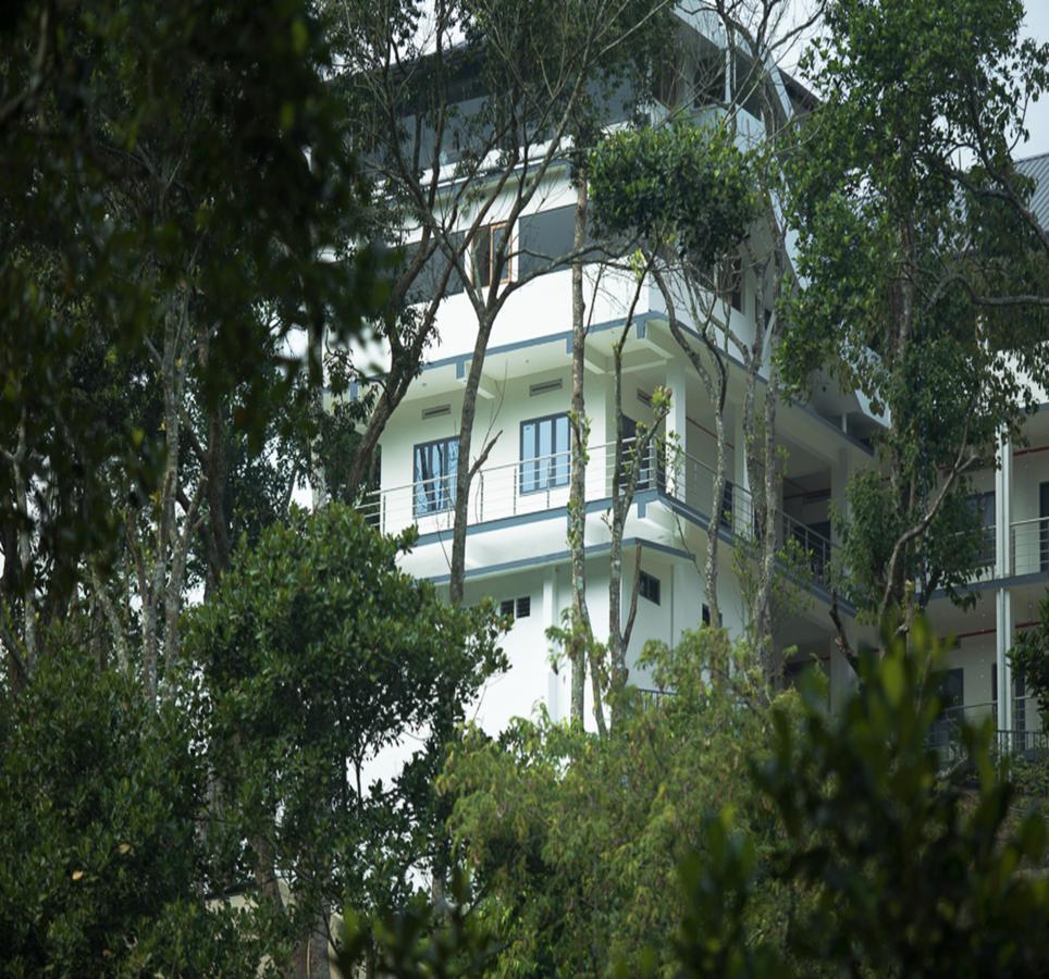 Hotel Hostess Thekkady Esterno foto